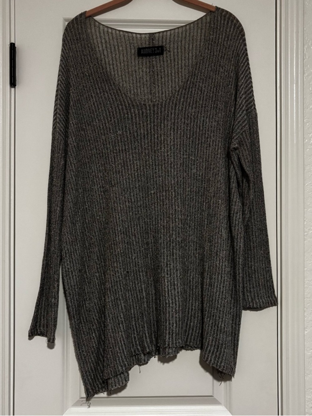 Audrey 3+1 Charcoal Ribbed V-Neck Sweater